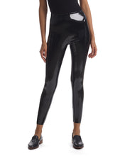 Load image into Gallery viewer, 7/8 FAUX PATENT LEATHER LEGGING
