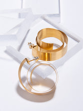 Load image into Gallery viewer, Gold Coil earrings
