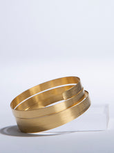 Load image into Gallery viewer, Gold plated Sterling Silver Coil bracelet
